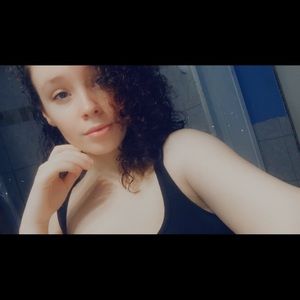 Meet your Posher, Brittany